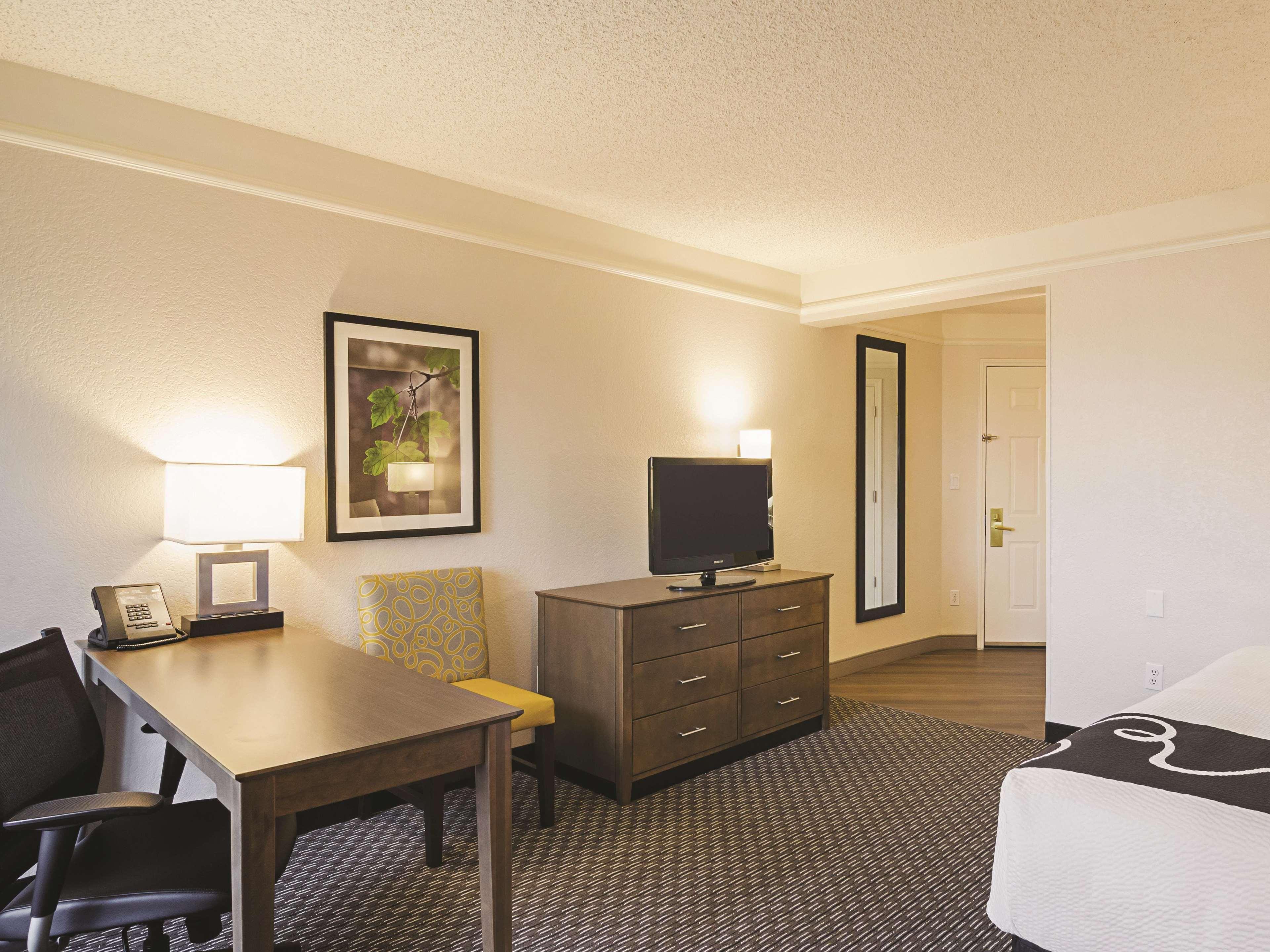 La Quinta By Wyndham Denver Airport Dia Exterior photo