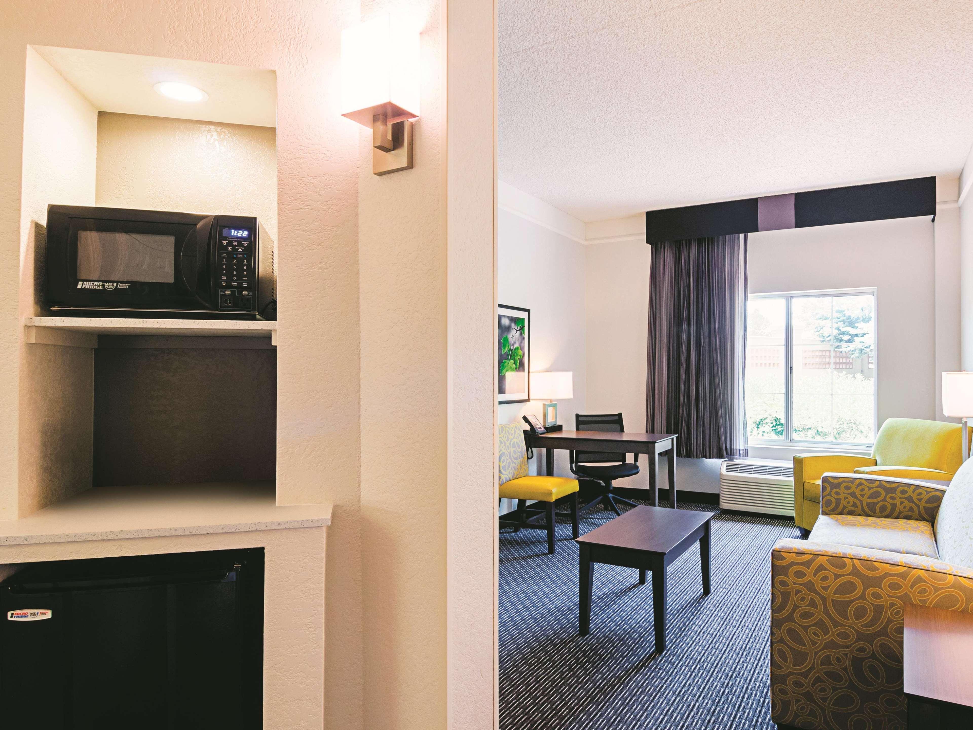 La Quinta By Wyndham Denver Airport Dia Exterior photo